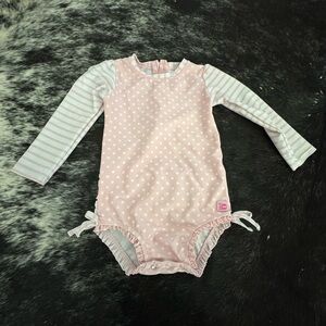 Ruffle butt rashguard swimsuit long sleeve 3T